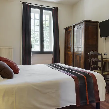 Logis Au Relais Aspois 2*